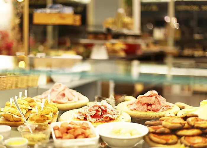 里米尼科拉洛酒店