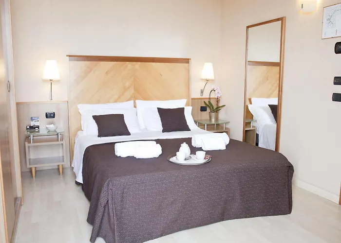 里米尼科拉洛酒店